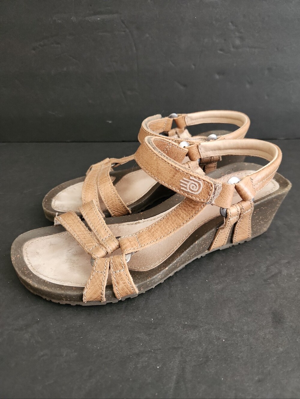 Teva Ventura Womens Size 7 Sandals Leather Cork Wedge Heel Camel Tan Beige 4253 - Picture 2 of 6